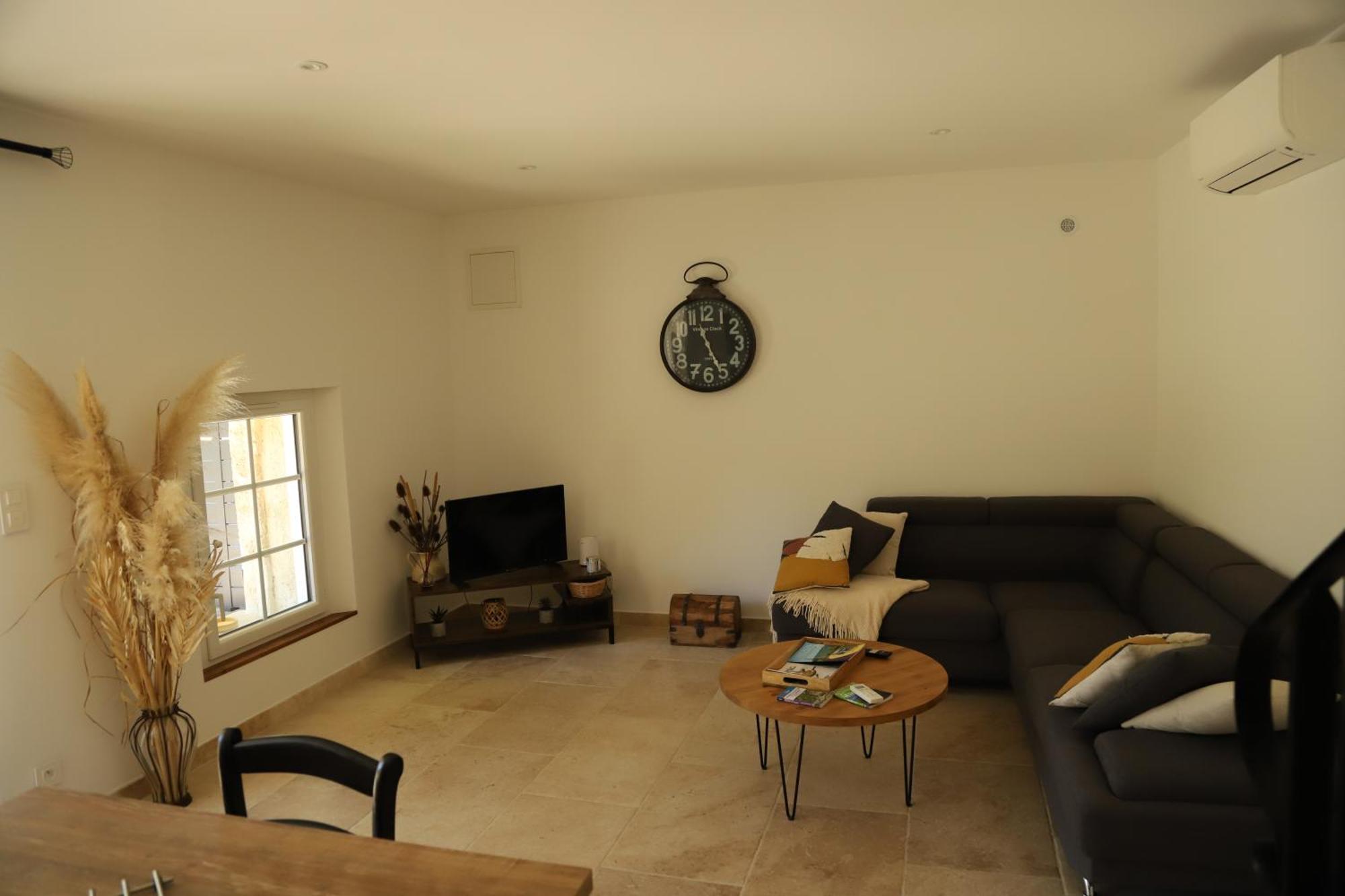 Apartment Duplex De Charme Au Coeur De La Provence. Pertuis