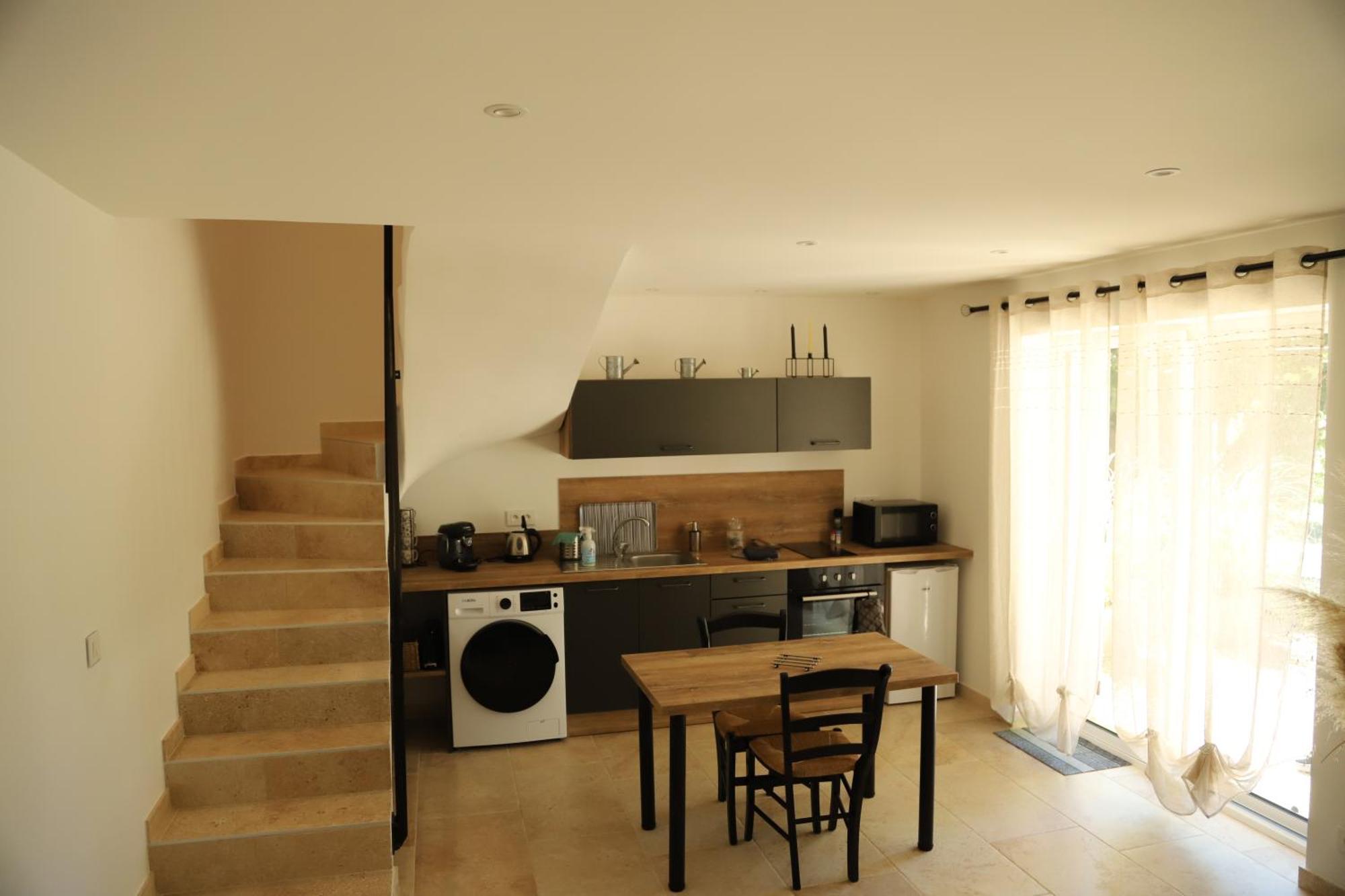 Duplex De Charme Au Coeur De La Provence.